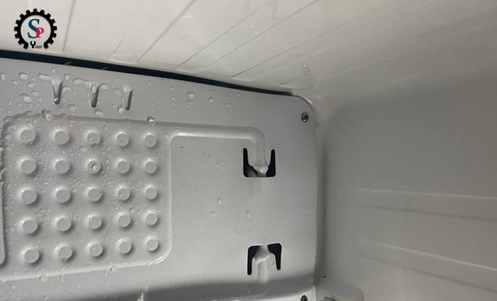 پشت یخچال و اتصالات